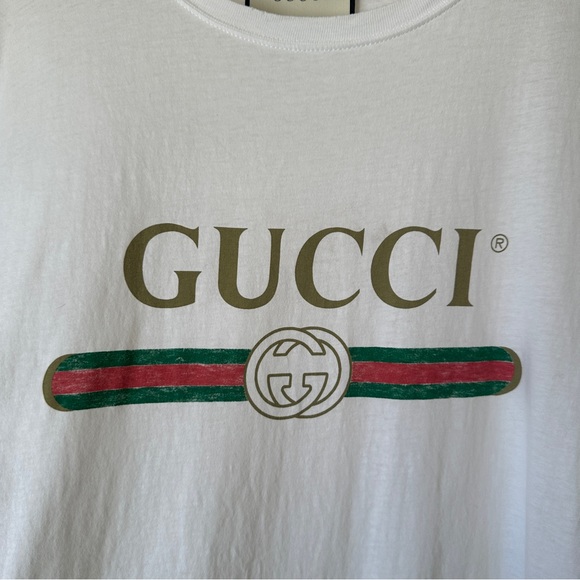 Gucci White Tee with Iconic Stripe Logo - Picture 3 of 5